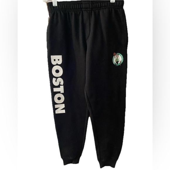Boston Celtics NBA Black Fleece Sweatpants Joggers Boys Youth M (10/12) Pockets - Picture 1 of 12